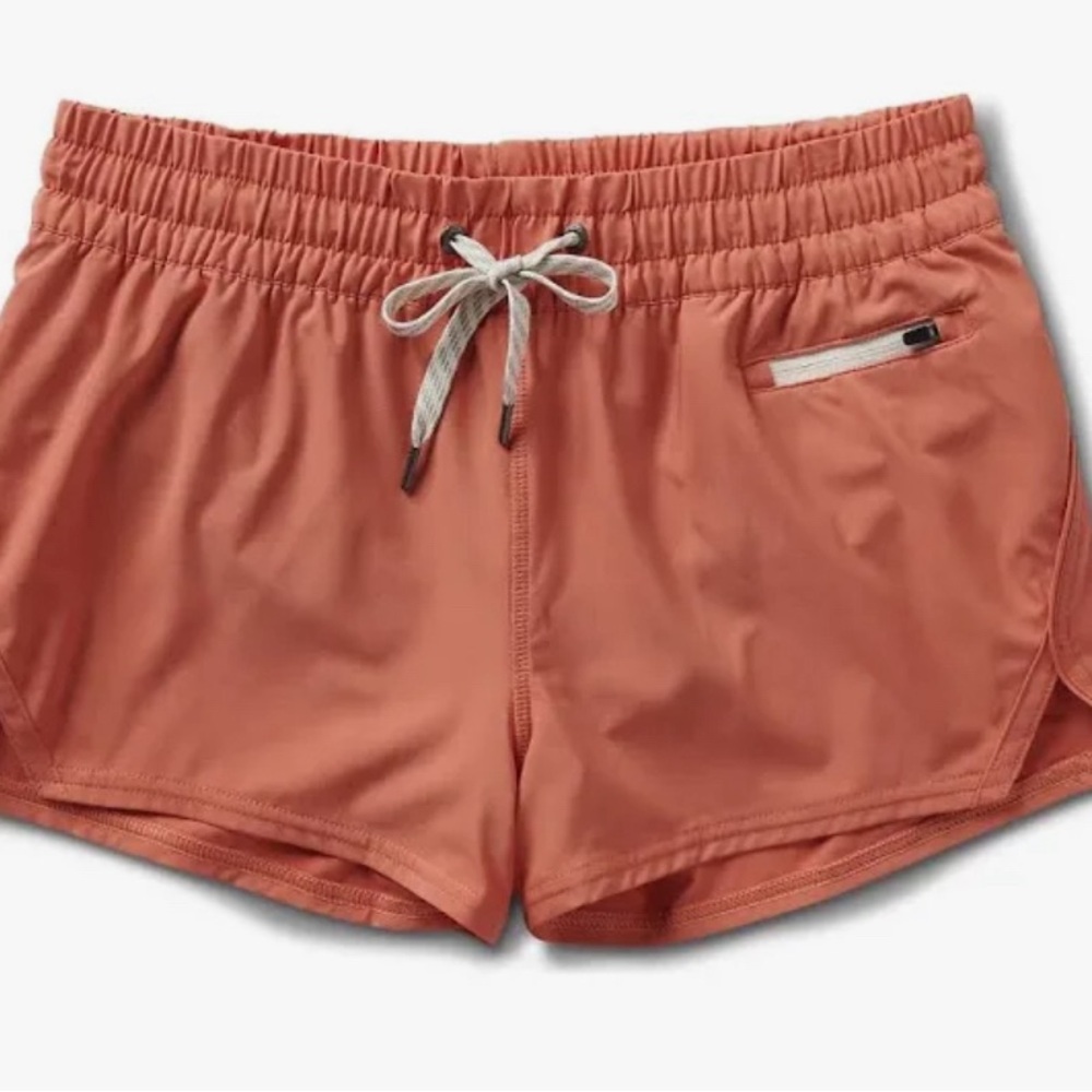Vuori Clementine Short sz S in color grapefruit